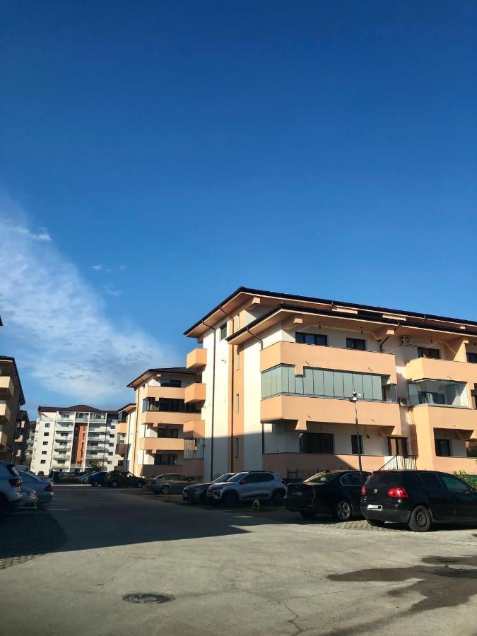 Garsoniera- Bulevard Dem Radulescu Ramnicu Valcea Ngoại thất bức ảnh
